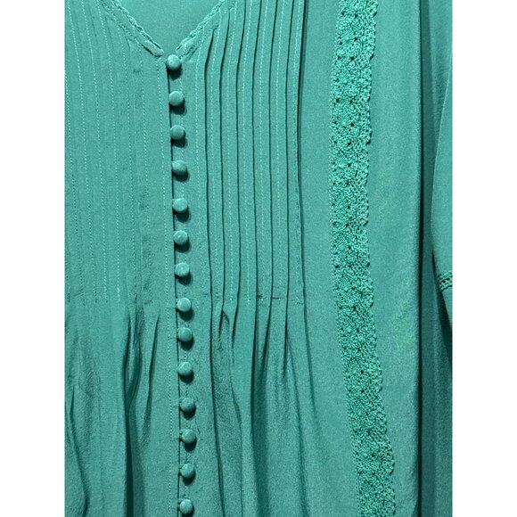 Soft Surroundings Size L Green Button-Down Top W/ Lace & Pintucks 100% Silk - Picture 2 of 8